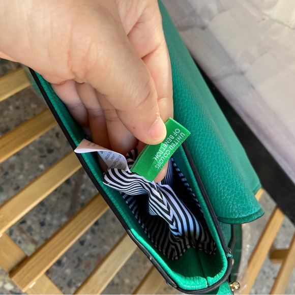 United Colors of Benetton Sling Bag With Adjustable Strap - Picture 10 of 11